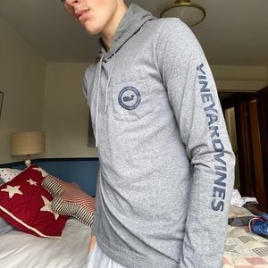 Vineyard Vines pocket hoodie long sleeve